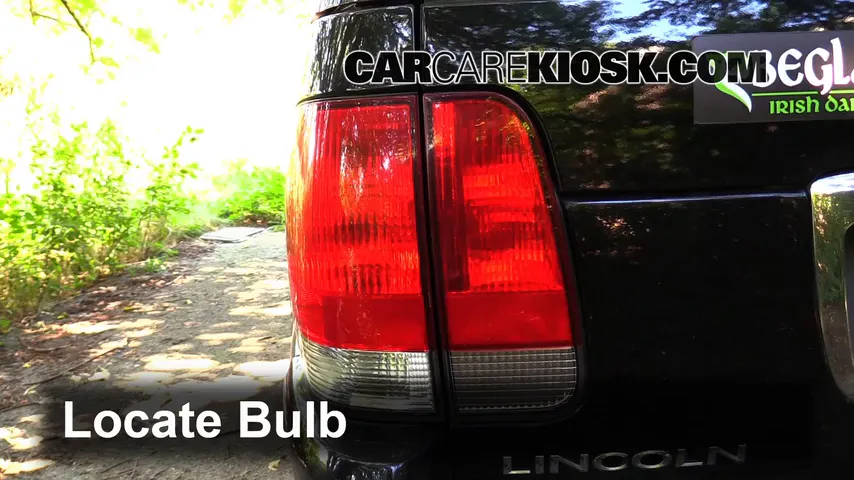 2003 Lincoln Aviator 4.6L V8 Luces Luz de reversa (reemplazar foco)